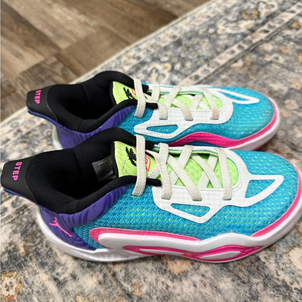 Jordan Tatum 1 basketball shoes